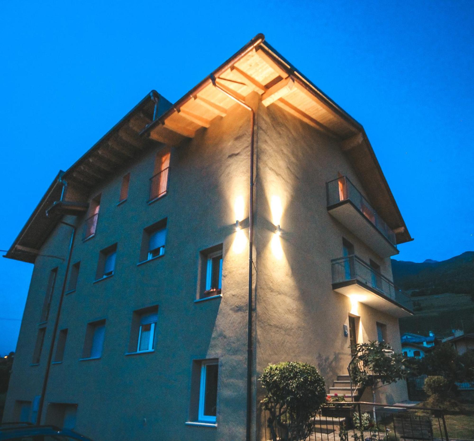 L'Adret Hotel Gressan Exterior foto